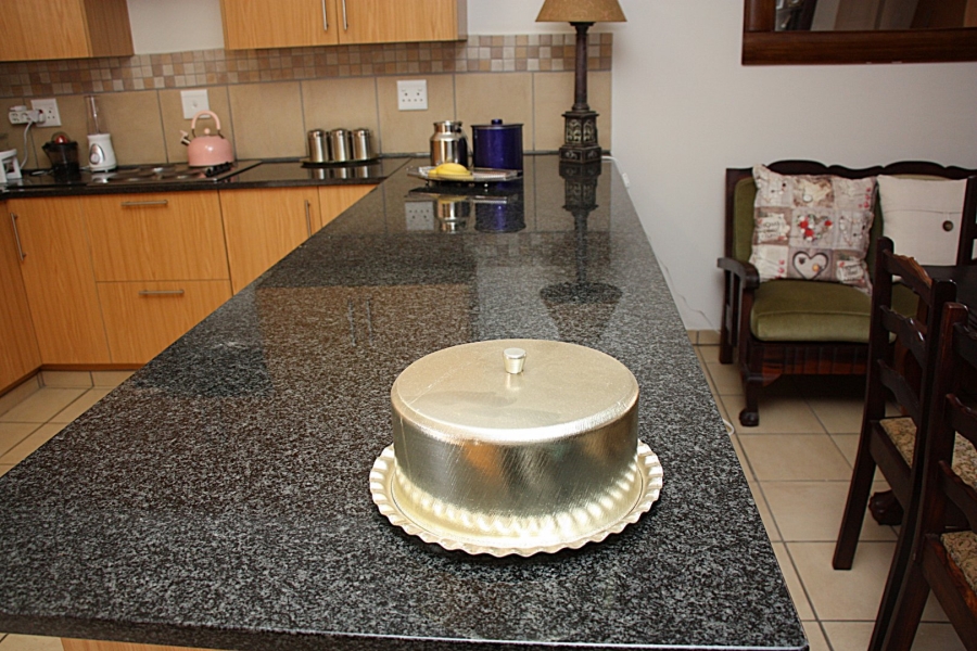 1 Bedroom Property for Sale in Langenhovenpark Free State